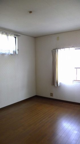 2階　洋室（東側）